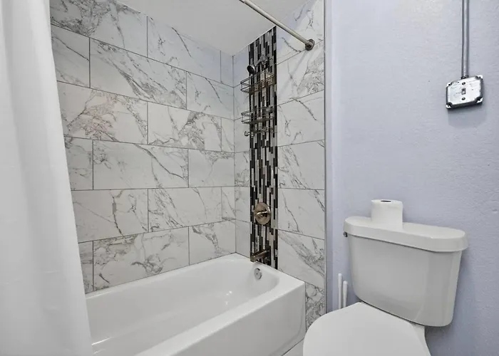 Unit 8 Charming Hideaway Pensacola